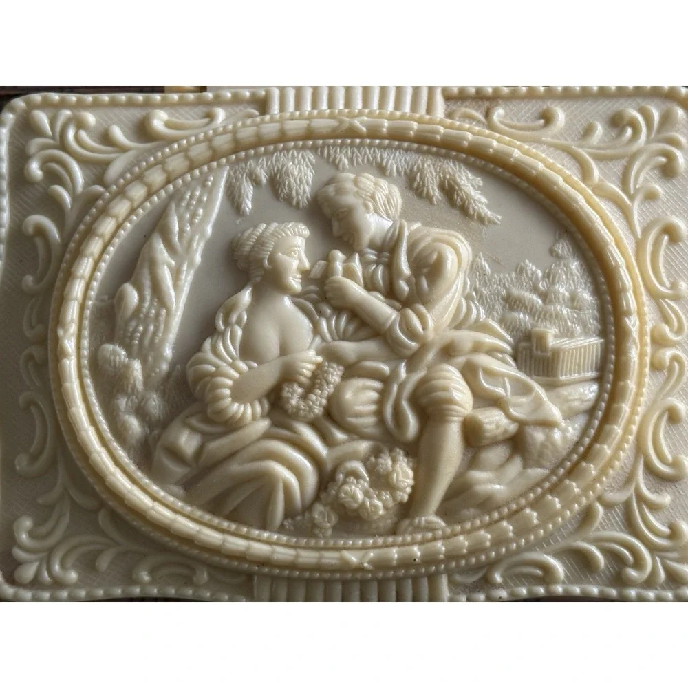 Vintage Celluloid Plastic Jewelry Trinket Box Beige Victorian Style MCM 4.5